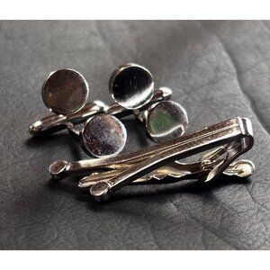 Swank Silver Tone Cufflinks and Tie Clip Set Stylish Round Design Vintage 70s